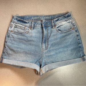 Like new American Eagle Stretch Denim Mom Shorts